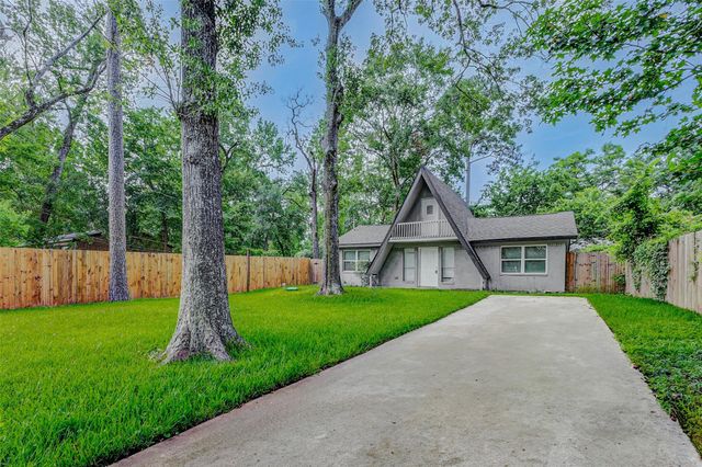 408 Commanche Road, Conroe, TX 77316