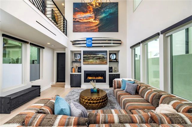 613 13th Street, Huntington Beach, CA 92648