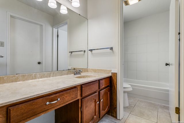 14126 Parkhurst, San Antonio, TX 78232