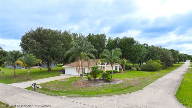 333 Cardinal Road, Sebring, FL 33876