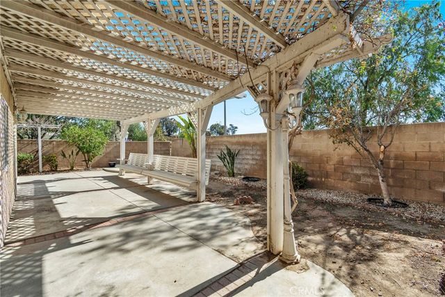 39909 Via Castana, Murrieta, CA 92563