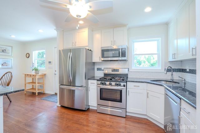 21 Inwood Drive, East Brunswick, NJ 08816
