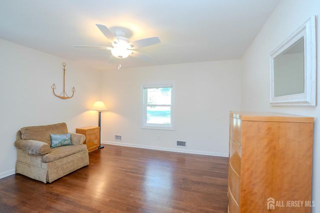 21 Inwood Drive, East Brunswick, NJ 08816