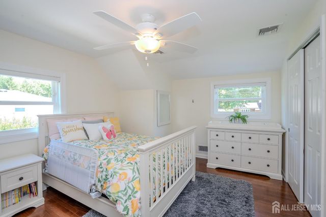 21 Inwood Drive, East Brunswick, NJ 08816