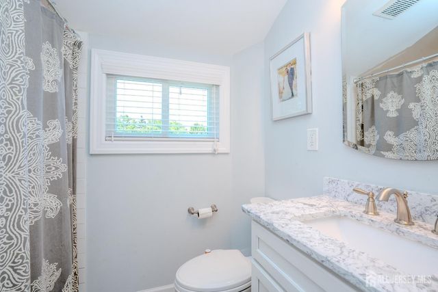 21 Inwood Drive, East Brunswick, NJ 08816