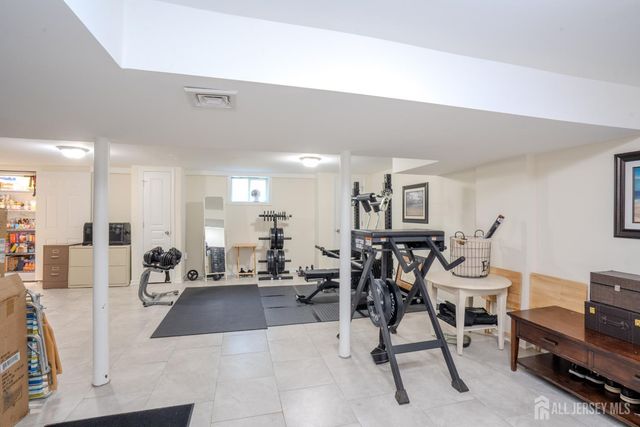 21 Inwood Drive, East Brunswick, NJ 08816