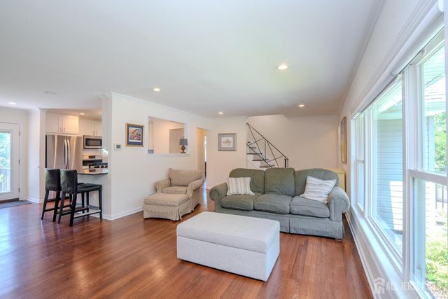 21 Inwood Drive, East Brunswick, NJ 08816