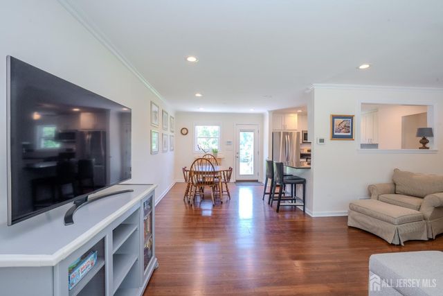 21 Inwood Drive, East Brunswick, NJ 08816