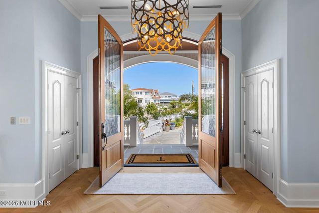 110 W South 34th Street, Long Beach Twp, NJ 08008