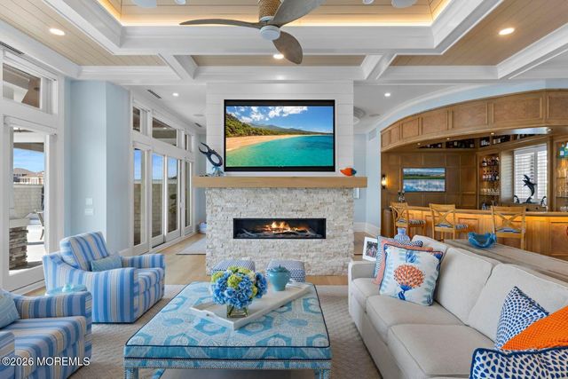 110 W South 34th Street, Long Beach Twp, NJ 08008