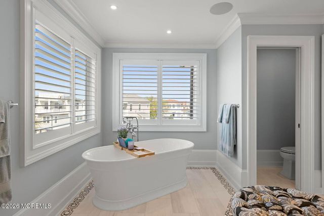 110 W South 34th Street, Long Beach Twp, NJ 08008