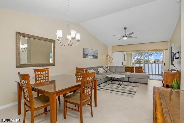 7754 Emerald CIR T202, Naples, FL 34109