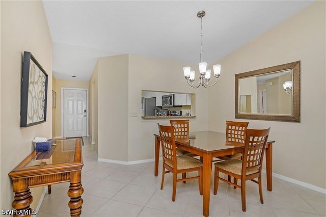 7754 Emerald CIR T202, Naples, FL 34109