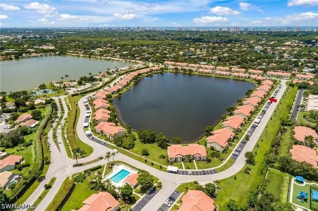 7754 Emerald CIR T202, Naples, FL 34109