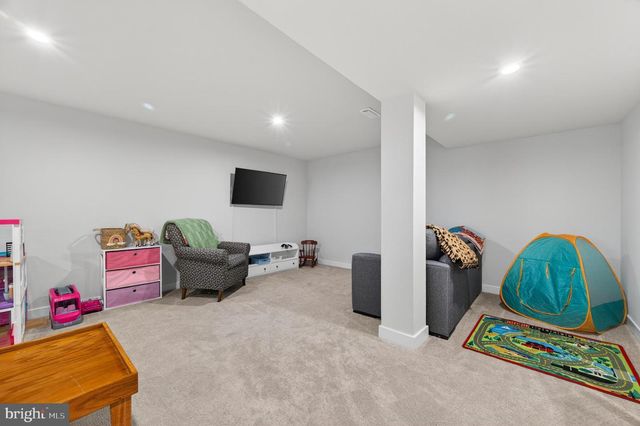 217 MACHIAS CIR, Martinsburg, WV 25403