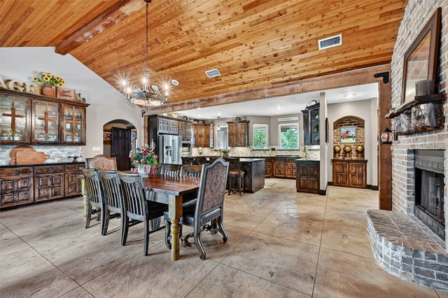 1717 Batey Road, Collinsville, TX 76233