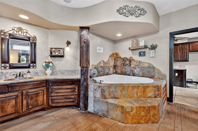 1717 Batey Road, Collinsville, TX 76233