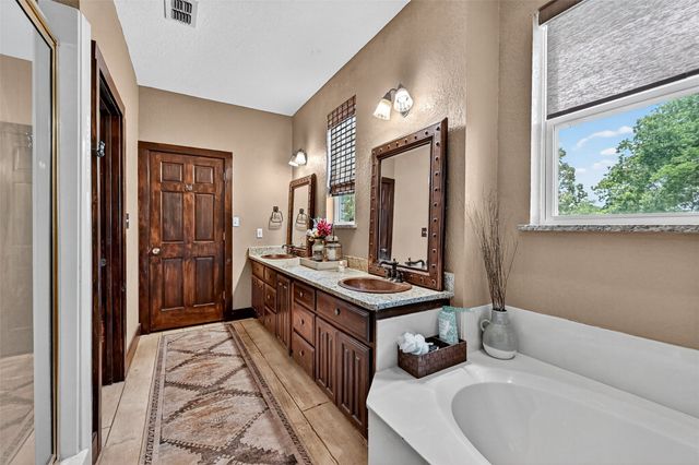 1717 Batey Road, Collinsville, TX 76233