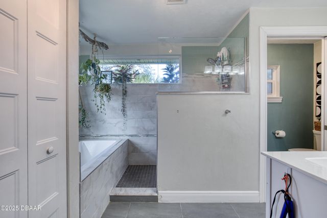 37 Reynolds Avenue, Ormond Beach, FL 32174