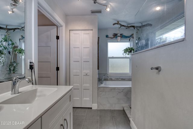 37 Reynolds Avenue, Ormond Beach, FL 32174