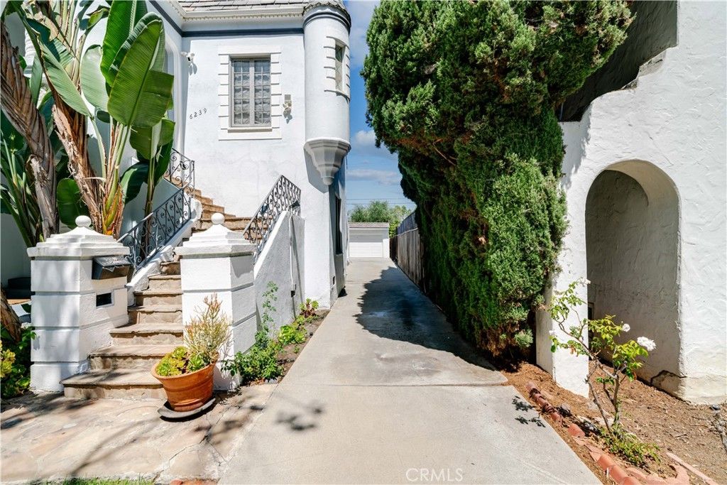 6237 and 6239 W 6th Street, Los Angeles, CA 90048 — photo 5