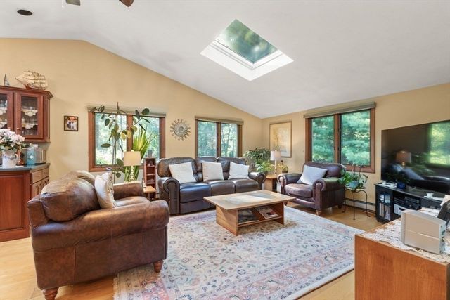 39 Austin Rd, Sudbury, MA 01776