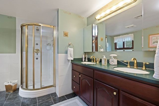 39 Austin Rd, Sudbury, MA 01776