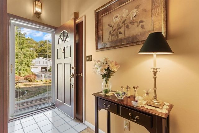 39 Austin Rd, Sudbury, MA 01776