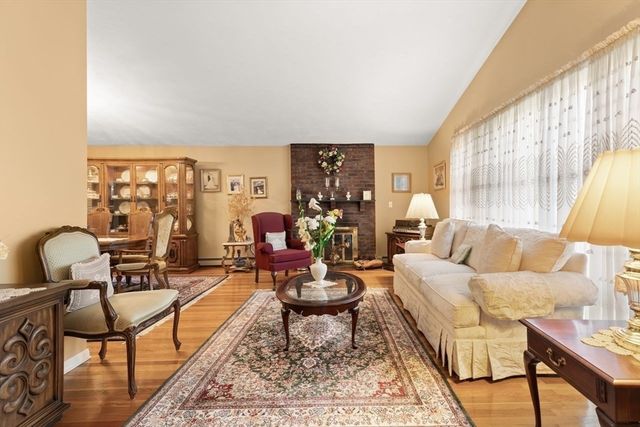 39 Austin Rd, Sudbury, MA 01776