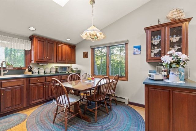 39 Austin Rd, Sudbury, MA 01776