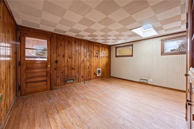 2866 Saint Paul Blvd, Irondequoit, NY 14617