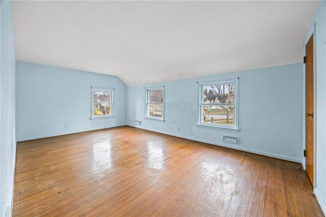 2866 Saint Paul Blvd, Irondequoit, NY 14617