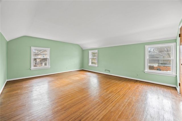 2866 Saint Paul Blvd, Irondequoit, NY 14617