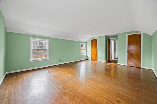 2866 Saint Paul Blvd, Irondequoit, NY 14617