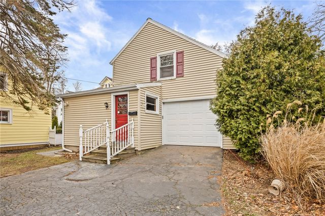 2866 Saint Paul Blvd, Irondequoit, NY 14617