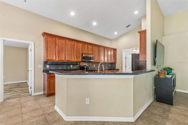 6736 PINE SPRINGS DRIVE, Wesley Chapel, FL 33545