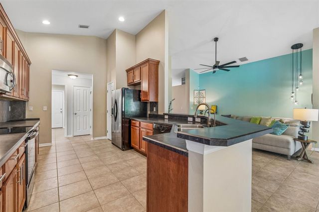 6736 PINE SPRINGS DRIVE, Wesley Chapel, FL 33545