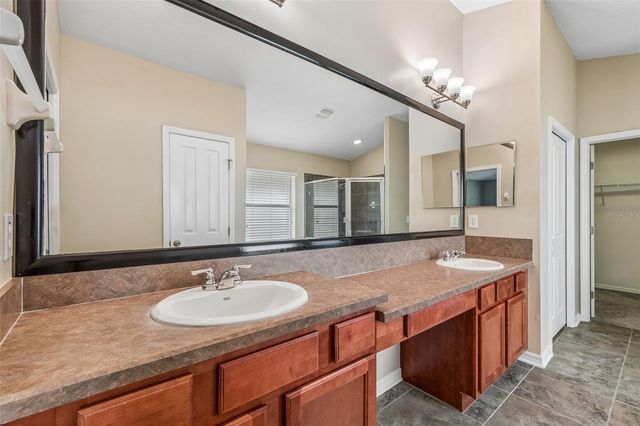 6736 PINE SPRINGS DRIVE, Wesley Chapel, FL 33545