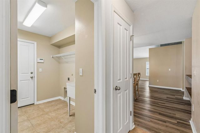 6736 PINE SPRINGS DRIVE, Wesley Chapel, FL 33545