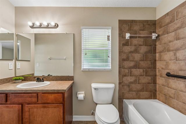 6736 PINE SPRINGS DRIVE, Wesley Chapel, FL 33545