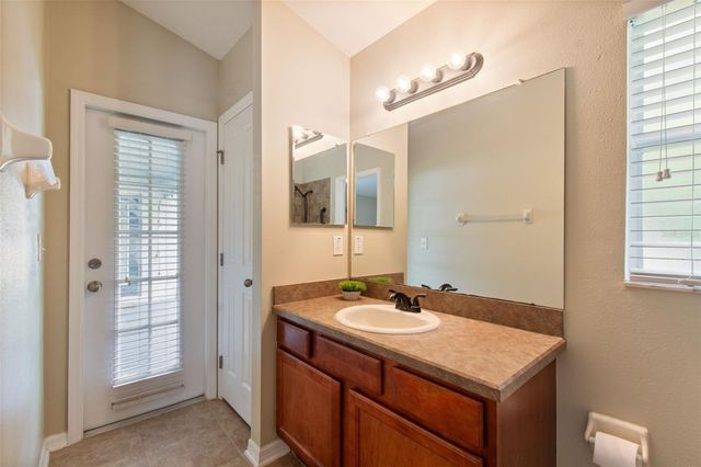 6736 PINE SPRINGS DRIVE, Wesley Chapel, FL 33545