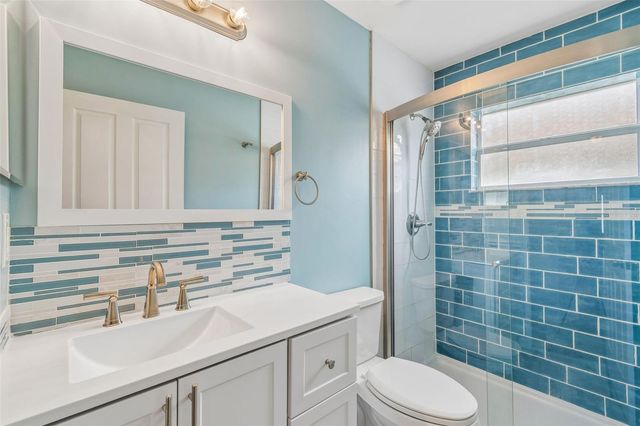 6736 PINE SPRINGS DRIVE, Wesley Chapel, FL 33545