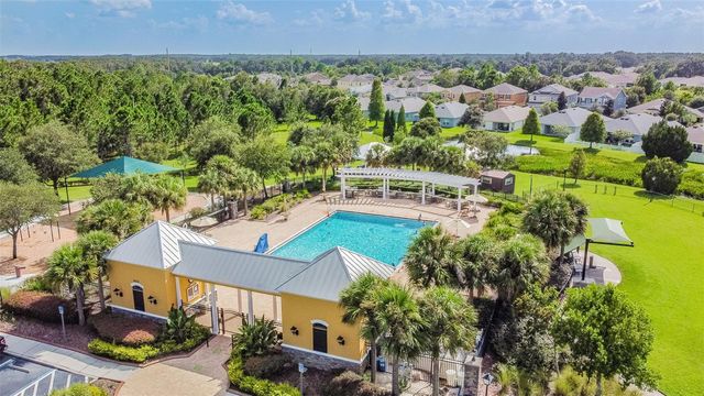 6736 PINE SPRINGS DRIVE, Wesley Chapel, FL 33545