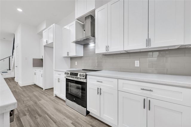 3330 Francis Street, Houston, TX 77004