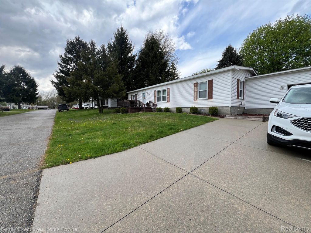 2211 Mark Street 69, Buel Township, MI 48422
