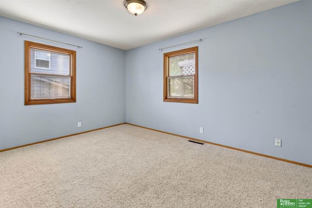 3414 S 121st Street, Omaha, NE 68144