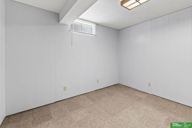 3414 S 121st Street, Omaha, NE 68144