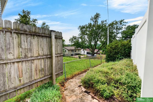 3414 S 121st Street, Omaha, NE 68144