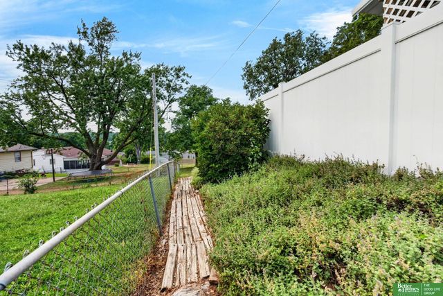 3414 S 121st Street, Omaha, NE 68144