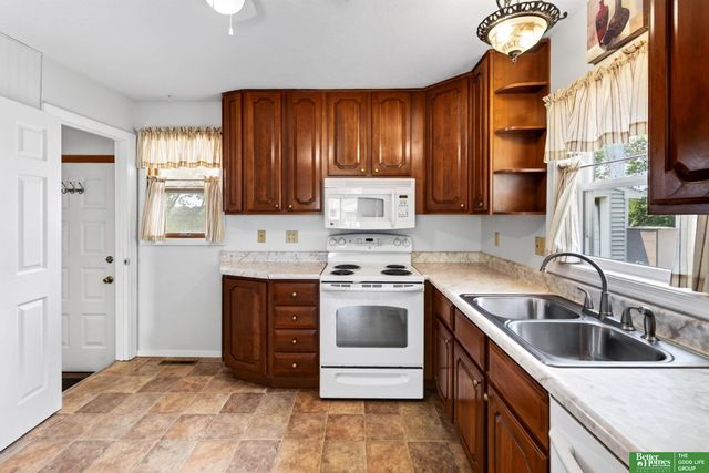 3414 S 121st Street, Omaha, NE 68144